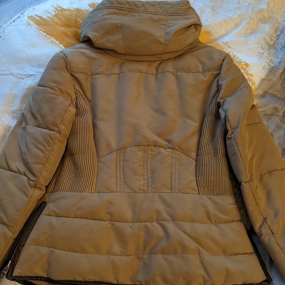 Zara Tan Puffer with Faux Fur Neck - Picture 5 of 7